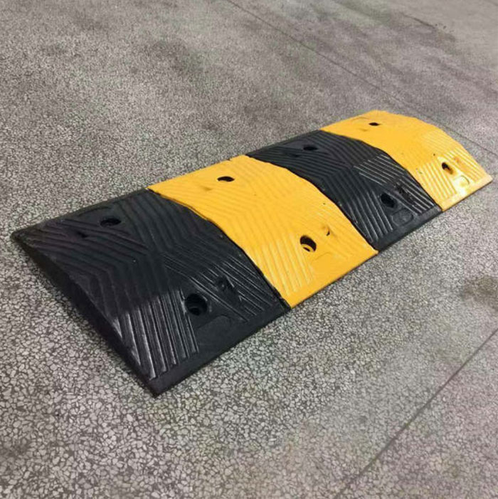 Rubber speed breaker Manufacturers in Pune, MH, by Subhadra Rubber & Engineering 